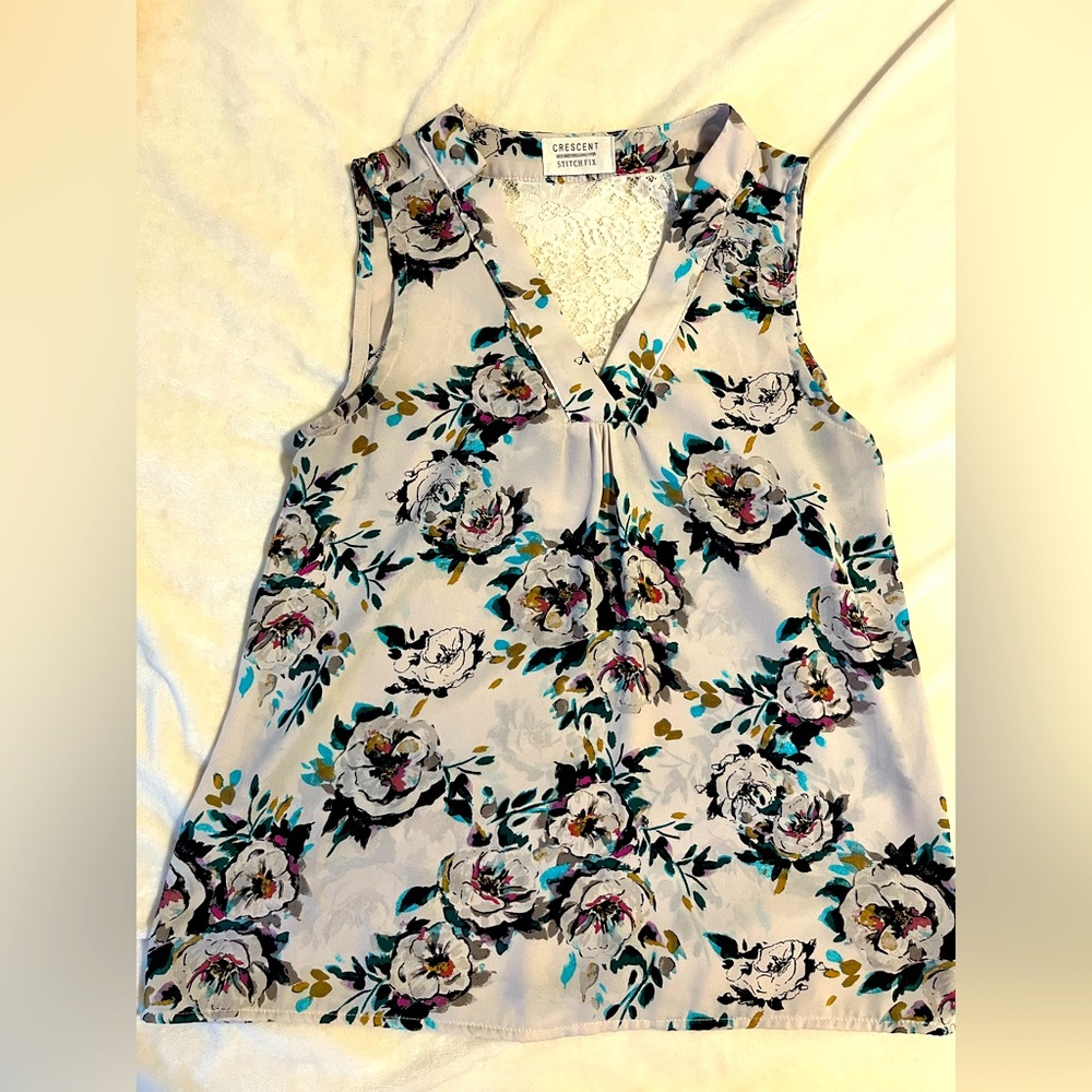 Crescent by stitchfix floral and lace blouse
